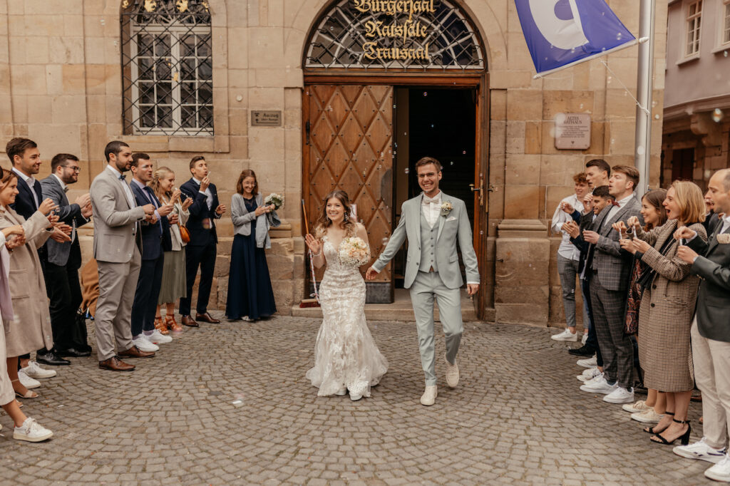 Sarah Walz Fotografie - Standesamt Esslingen, Vintagehochzeit